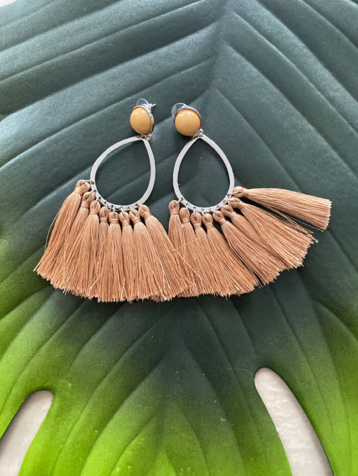 Ohrringe Tassels baby beige